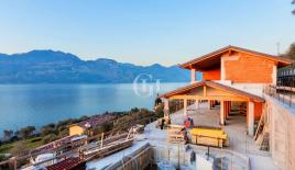 Вилла за 2 950 000 евро у озера Гарда, Италия