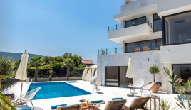 Вилла за 1 300 000 евро в Дженовичах, Черногория