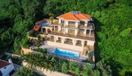 Вилла за 1 700 000 евро в Будве, Черногория