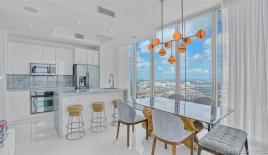 Квартира за 670 792 евро в Майами, США