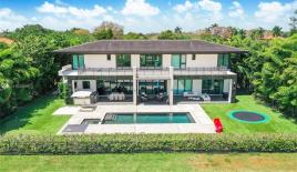 Вилла за 2 301 780 евро в Майами, США