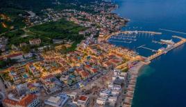 Коммерческая недвижимость за 555 000 евро в Кумборе, Черногория