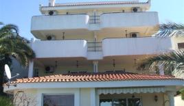 Коммерческая недвижимость за 1 900 000 евро в Сутоморе, Черногория