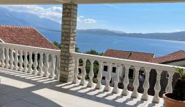 Отель, гостиница за 550 000 евро в Баошичах, Черногория