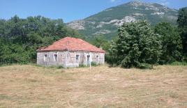 Дом за 160 000 евро в Рисане, Черногория