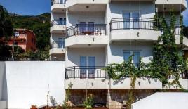 Отель, гостиница за 550 000 евро в Каменари, Черногория