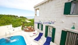 Вилла за 950 000 евро на острове Брач, Хорватия