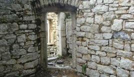 Дом под реконструкцию за 55 000 евро в Херцег-Нови, Черногория