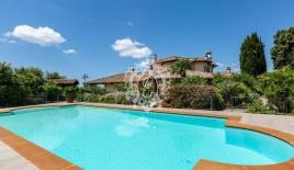 Вилла за 2 200 000 евро в Риме, Италия