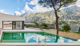 Вилла за 2 200 000 евро в Прчани, Черногория