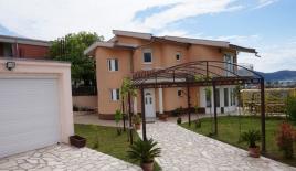 Вилла за 245 000 евро в Баре, Черногория