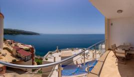 Квартира за 289 000 евро в Добра Воде, Черногория