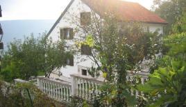 Дом за 290 000 евро в Херцег-Нови, Черногория