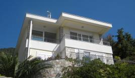 Дом за 400 000 евро в Баошичах, Черногория