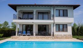 Дом за 420 000 евро в Балчике, Болгария