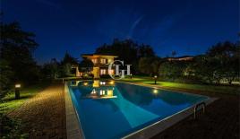 Вилла за 995 000 евро у озера Гарда, Италия