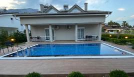 Вилла за 2 740 евро за месяц в Кемере, Турция