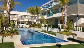 Таунхаус за 210 000 евро в Сьюдад-Кесада, Испания