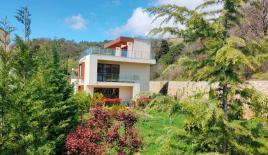 Вилла за 525 000 евро в Добра Воде, Черногория