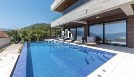 Вилла за 2 200 000 евро в Тивате, Черногория