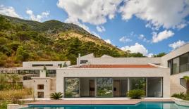 Вилла за 1 800 000 евро в Прчани, Черногория