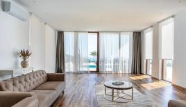 Вилла за 2 600 000 евро в Кримовице, Черногория