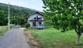 Дом за 130 000 евро в Подгорице, Черногория