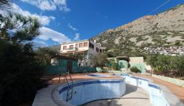 Дом за 2 240 000 евро в Ираклионе, Греция