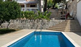 Дом за 1 100 000 евро в Добра Воде, Черногория