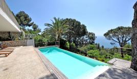 Вилла за 5 200 евро за неделю в Гольф-Жуан, Франция