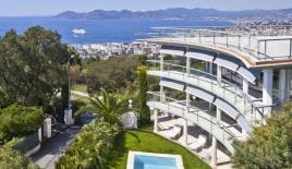 Вилла в Каннах, Франция (цена по запросу)