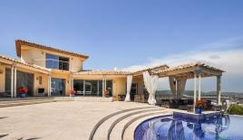 Вилла за 2 950 000 евро в Сен-Рафаэле, Франция