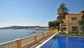 Вилла в Больё-сюр-Мер, Франция (цена по запросу)