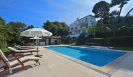 Вилла в Антибе, Франция (цена по запросу)