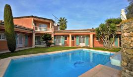 Вилла за 4 550 евро за неделю в Мужене, Франция