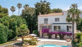 Вилла за 16 250 евро за неделю в Антибе, Франция