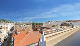 Апартаменты за 7 150 евро за неделю в Каннах, Франция