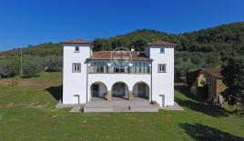 Вилла за 1 750 000 евро в Ареццо, Италия