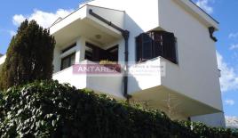 Вилла за 400 000 евро в Херцег-Нови, Черногория