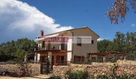 Вилла за 900 000 евро на полуострове Луштица, Черногория