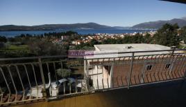 Вилла за 430 000 евро в Тивате, Черногория