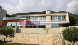 Вилла за 3 500 000 евро в Дженовичах, Черногория