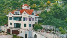 Вилла за 1 850 000 евро в Святом Стефане, Черногория