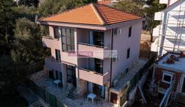 Коммерческая недвижимость за 650 000 евро в Радовичах, Черногория