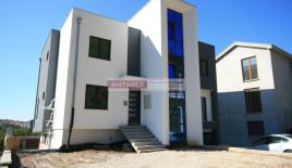 Вилла за 1 000 000 евро в Тивате, Черногория