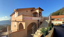 Вилла за 499 000 евро в Херцег-Нови, Черногория