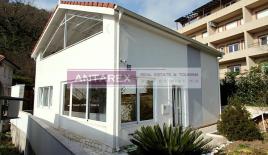 Вилла за 190 000 евро в Зеленике, Черногория