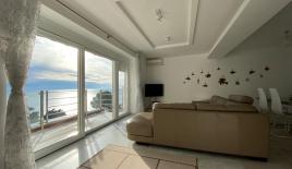 Квартира за 390 000 евро в Святом Стефане, Черногория