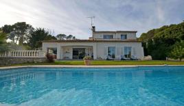 Вилла за 4 550 евро за неделю в Мужене, Франция