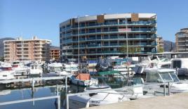 Апартаменты за 210 000 евро в Росасе, Испания